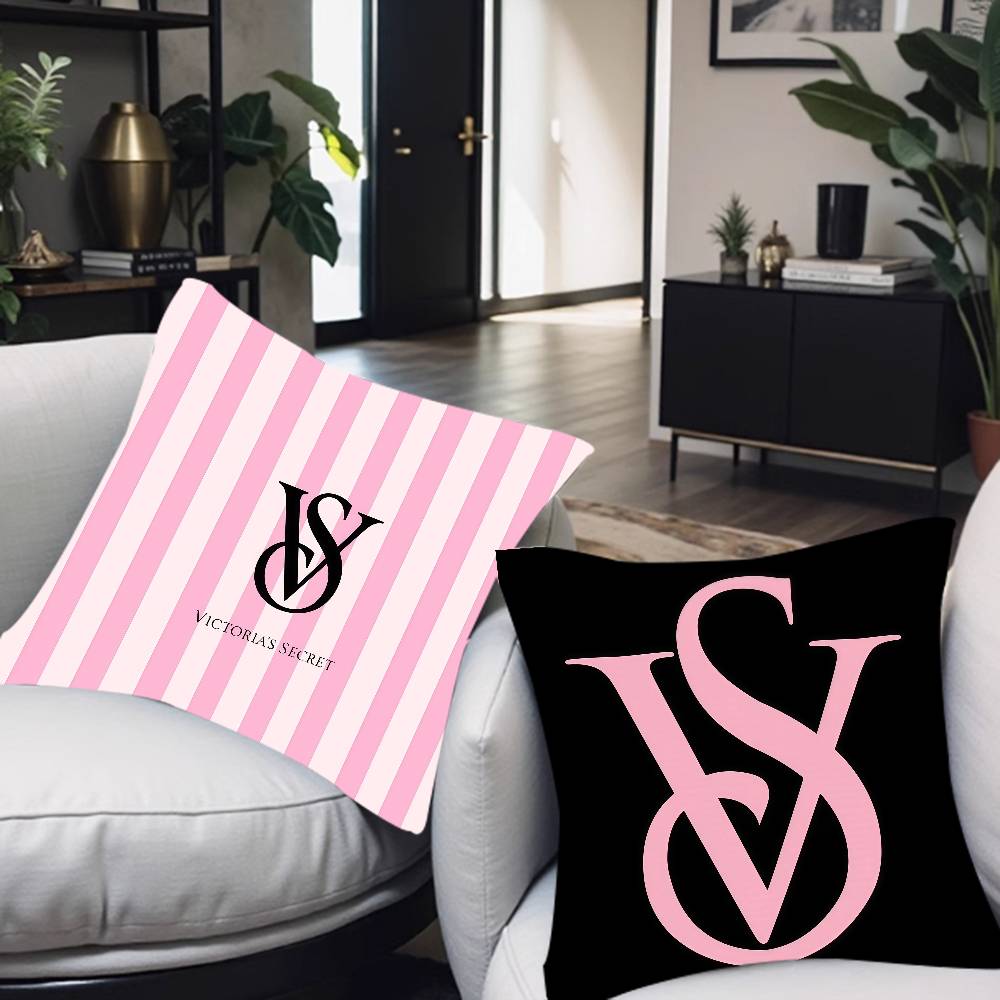 Pink Cushion Cover Decorative  - огляд і ціна Home Fragrance Victoria Secret